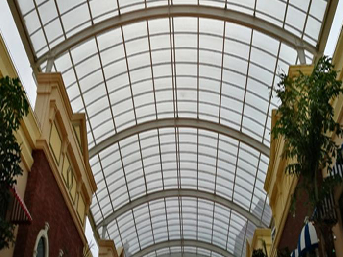 乐平屋面网架顶棚吊装方案